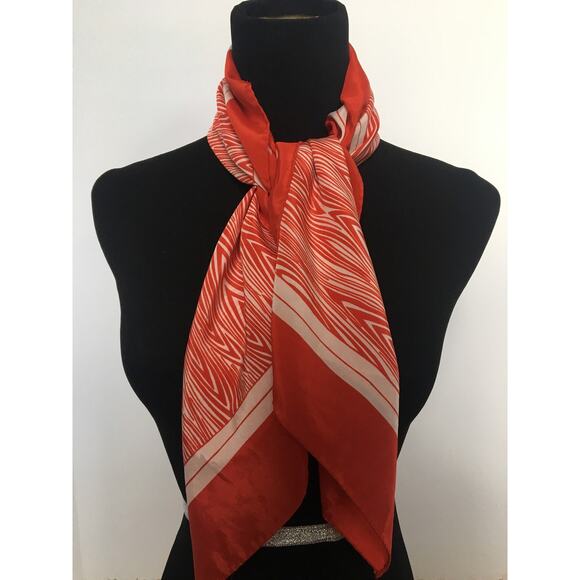 Red and White Vintage Patterned Scarf - Picture 5 of 6